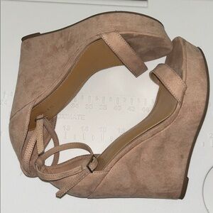 Forever 21 Suede Nude Wedges, Size 7.5